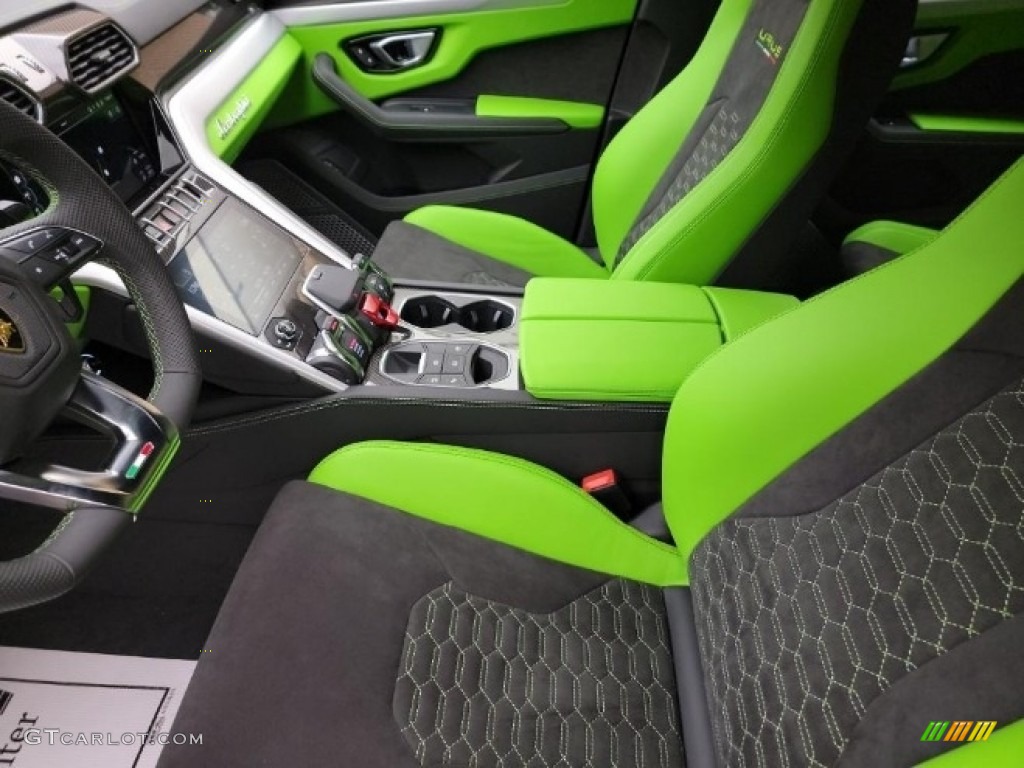 2022 Lamborghini Urus AWD Front Seat Photo #144511749