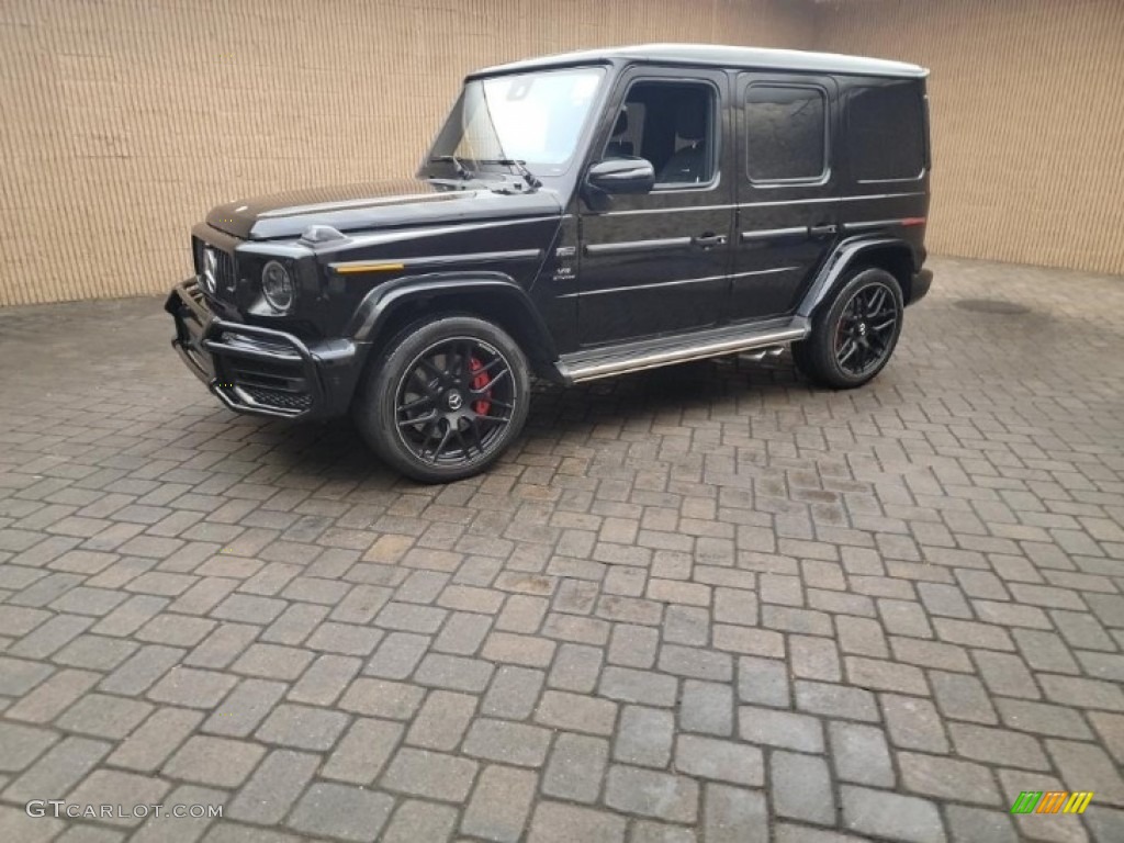 Black Mercedes-Benz G