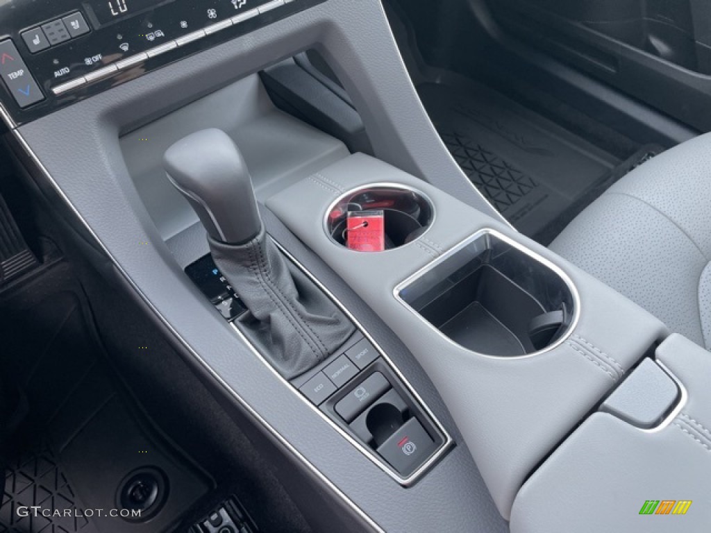 2022 Toyota Avalon Limited Transmission Photos