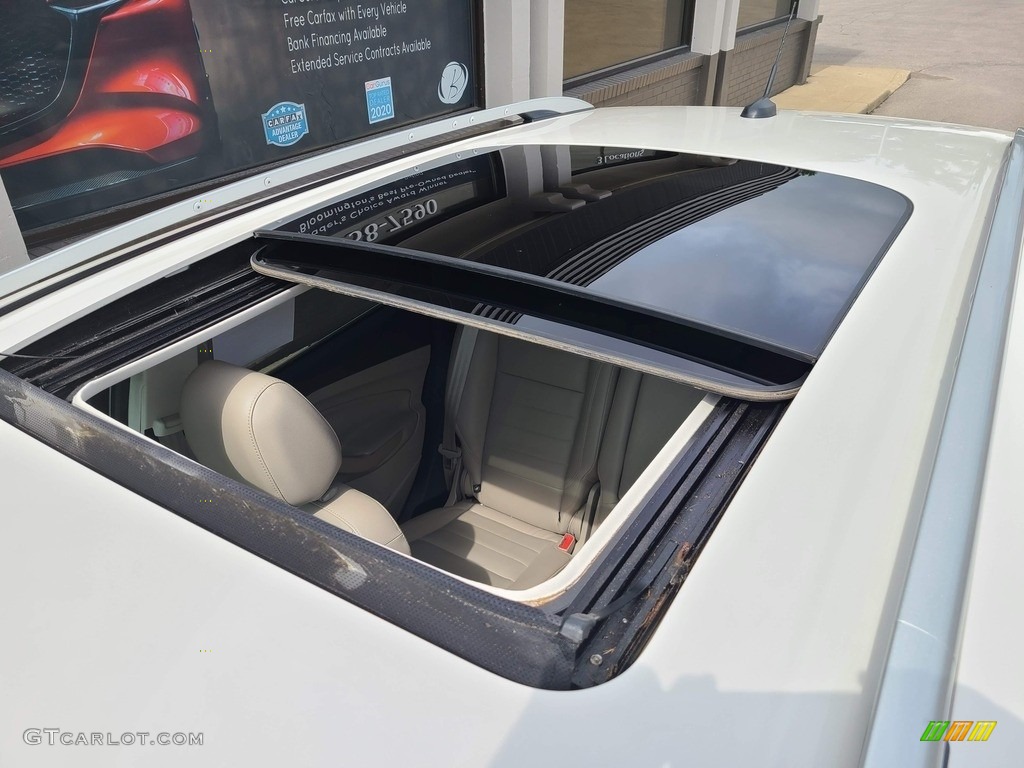 2014 Escape Titanium 2.0L EcoBoost 4WD - White Platinum / Medium Light Stone photo #30