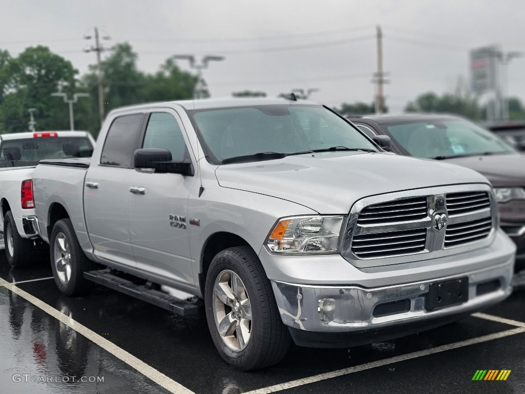2018 1500 Big Horn Crew Cab 4x4 - Bright Silver Metallic / Black/Diesel Gray photo #3
