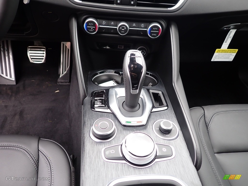 2022 Alfa Romeo Giulia Sprint AWD Transmission Photos