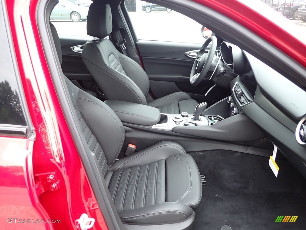 Black Interior 2022 Alfa Romeo Giulia Veloce AWD Photo #144518241