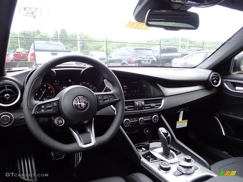 2022 Alfa Romeo Giulia Veloce AWD Black Dashboard Photo #144518289