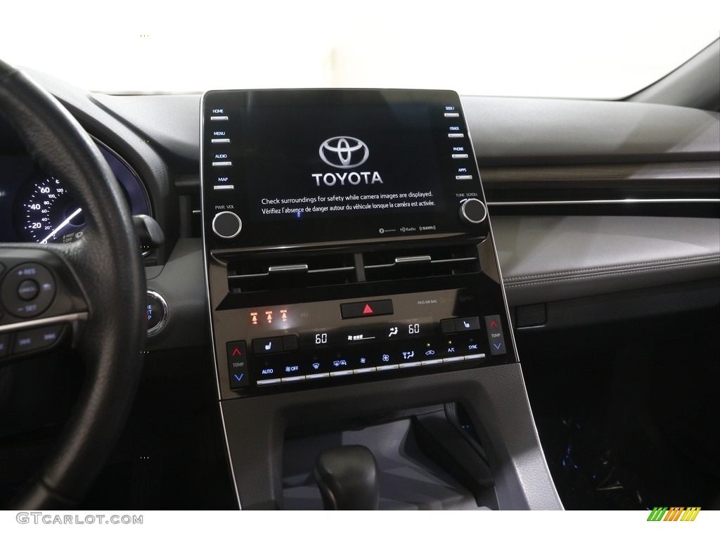 2019 Toyota Avalon XLE Controls Photos