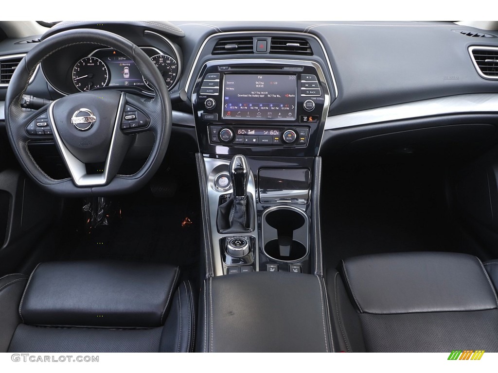 2018 Nissan Maxima SL Charcoal Dashboard Photo #144519627