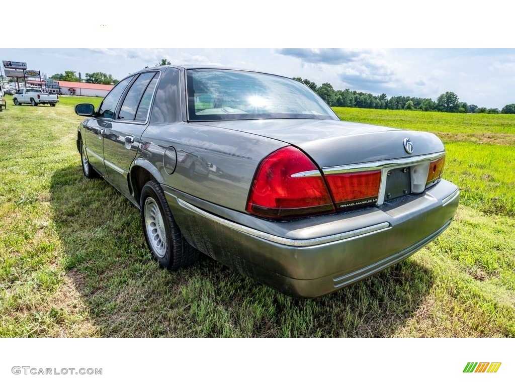 2001 Grand Marquis LS - Vibrant White Clearcoat / Light Graphite photo #6