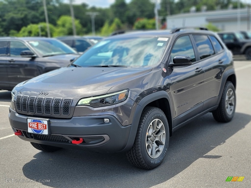 Granite Crystal Metallic Jeep Cherokee