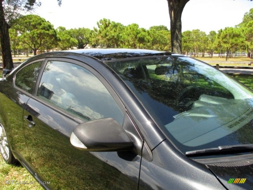2007 tC  - Black Sand Pearl / Dark Charcoal photo #35
