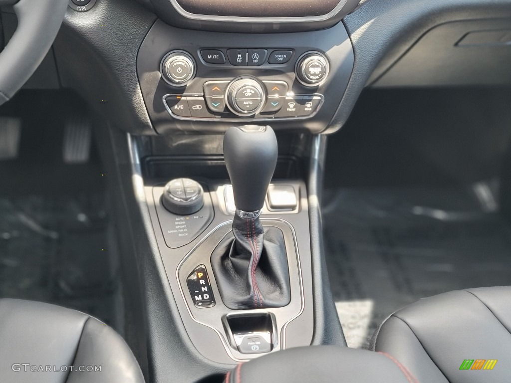 2022 Cherokee Trailhawk 4x4 - Granite Crystal Metallic / Black photo #10