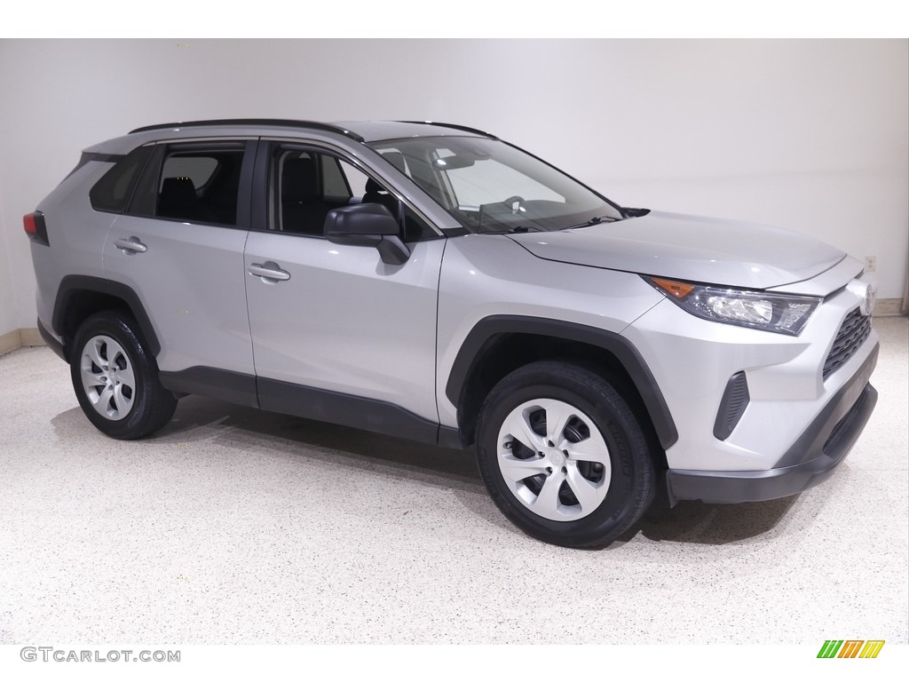 2019 RAV4 LE - Silver Sky Metallic / Black photo #1