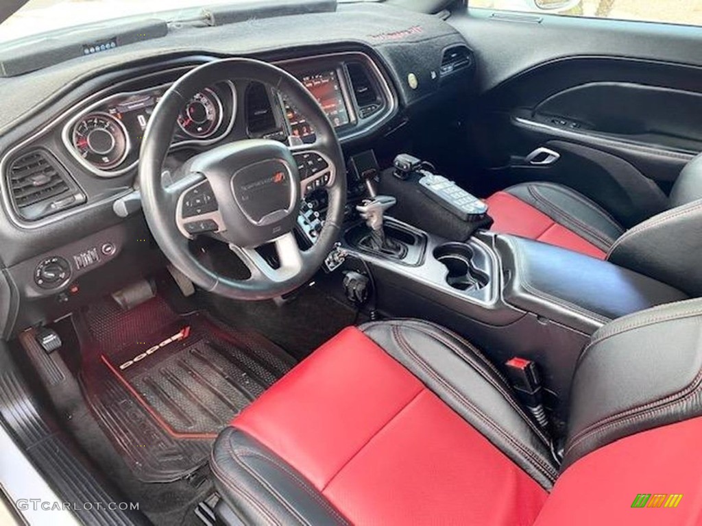 2015 Challenger R/T Plus - Bright White / Black/Ruby Red photo #5