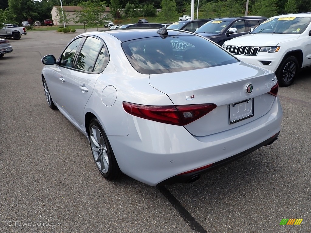 2022 Giulia Ti AWD - Moonlight Gray Metallic / Black photo #7