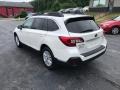 Crystal White Pearl - Outback 2.5i Premium Photo No. 8