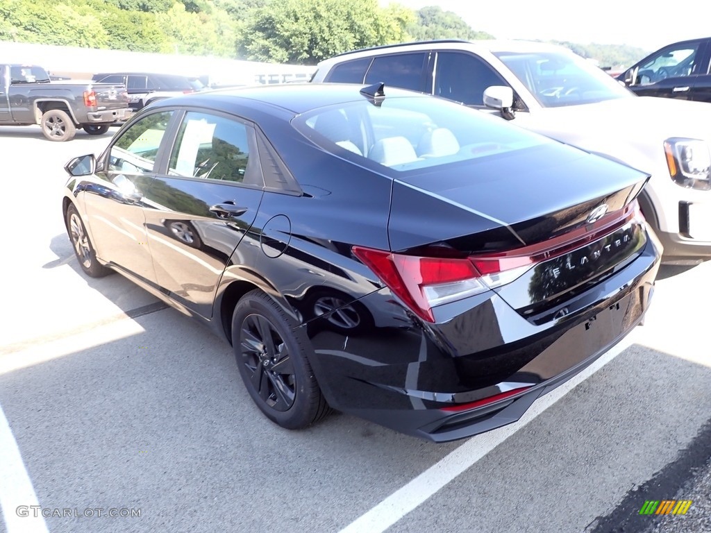 2021 Elantra SEL - Phantom Black / Black photo #3