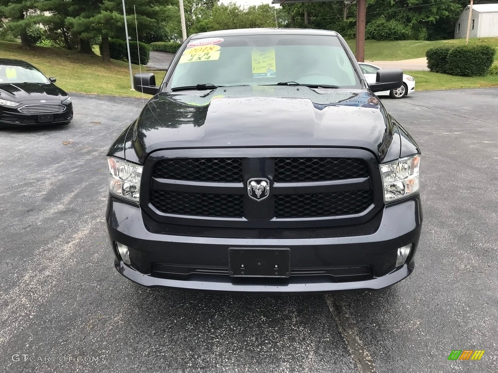 2018 1500 Express Crew Cab 4x4 - Granite Crystal Metallic / Black/Diesel Gray photo #3