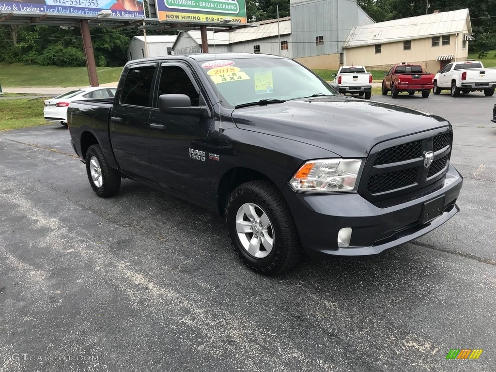 2018 1500 Express Crew Cab 4x4 - Granite Crystal Metallic / Black/Diesel Gray photo #4