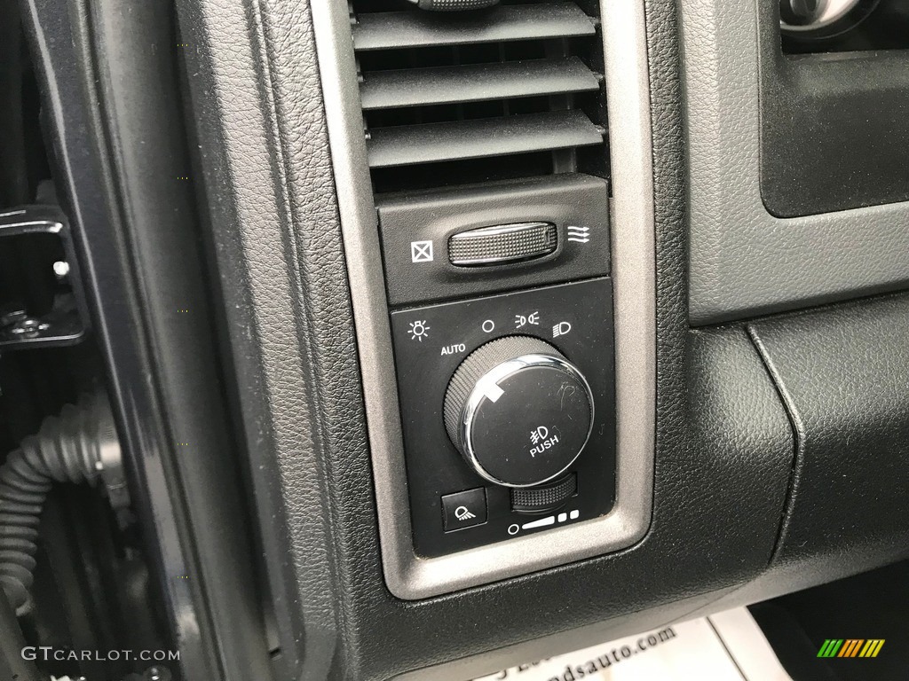 2018 1500 Express Crew Cab 4x4 - Granite Crystal Metallic / Black/Diesel Gray photo #13