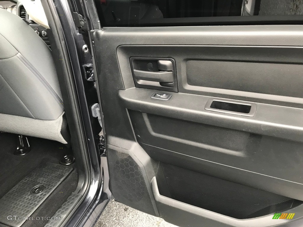 2018 1500 Express Crew Cab 4x4 - Granite Crystal Metallic / Black/Diesel Gray photo #28
