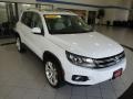 Pure White - Tiguan SEL 4MOTION Photo No. 3