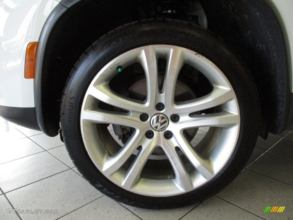 2016 Volkswagen Tiguan SEL 4MOTION Wheel Photos