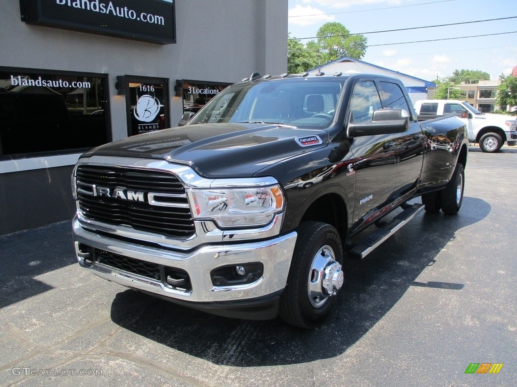 2021 3500 Big Horn Crew Cab 4x4 - Black / Light Mountain Brown/Black photo #2