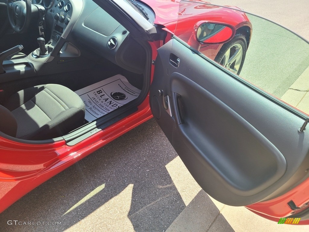 2007 Solstice Roadster - Aggressive Red / Ebony photo #22