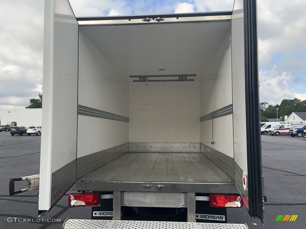 2017 Mercedes-Benz Sprinter 3500 Cab Chassis Moving truck Trunk Photo #144543092