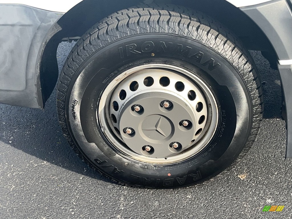2017 Mercedes-Benz Sprinter 3500 Cab Chassis Moving truck Wheel Photo #144543227