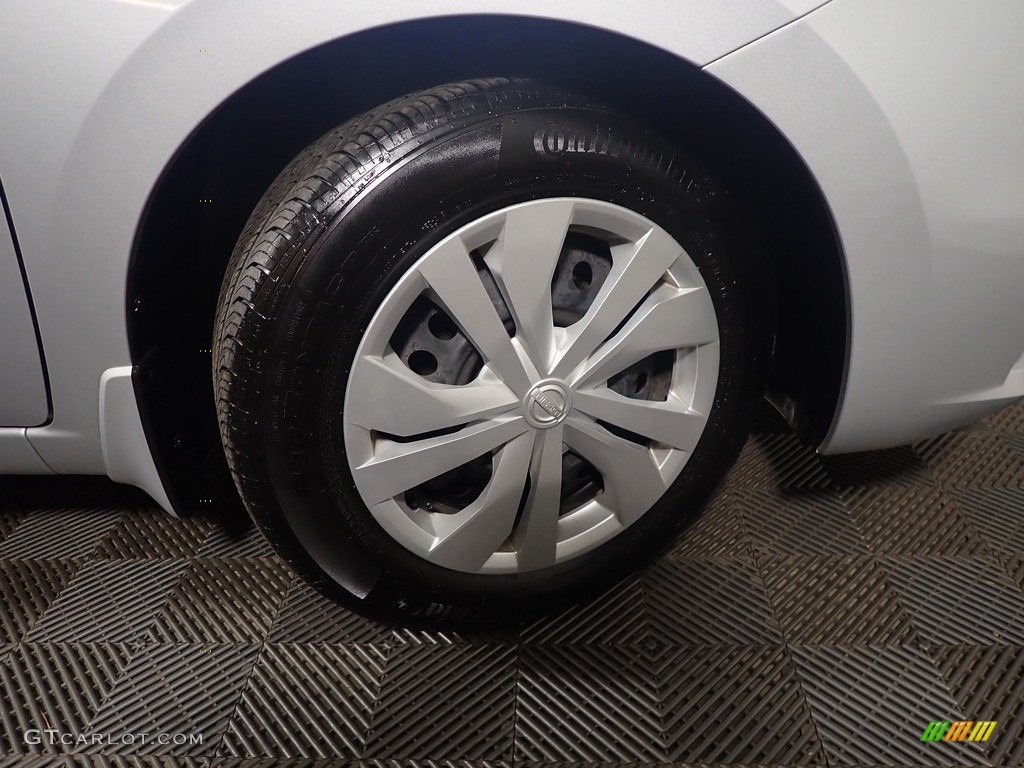 2020 Versa S - Brilliant Silver Metallic / Charcoal photo #41
