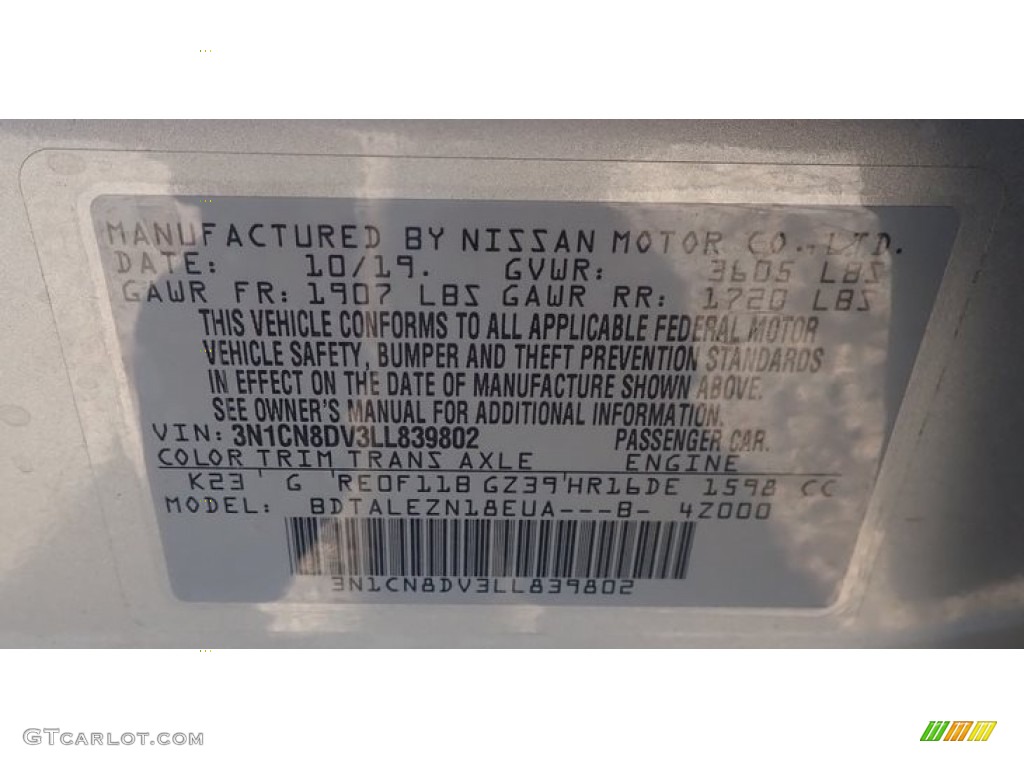 2020 Versa S - Brilliant Silver Metallic / Charcoal photo #44