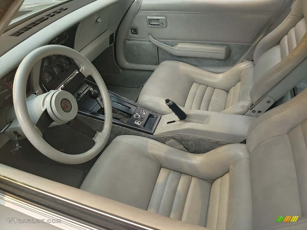 Silver Gray Interior 1982 Chevrolet Corvette Coupe Photo #144545192