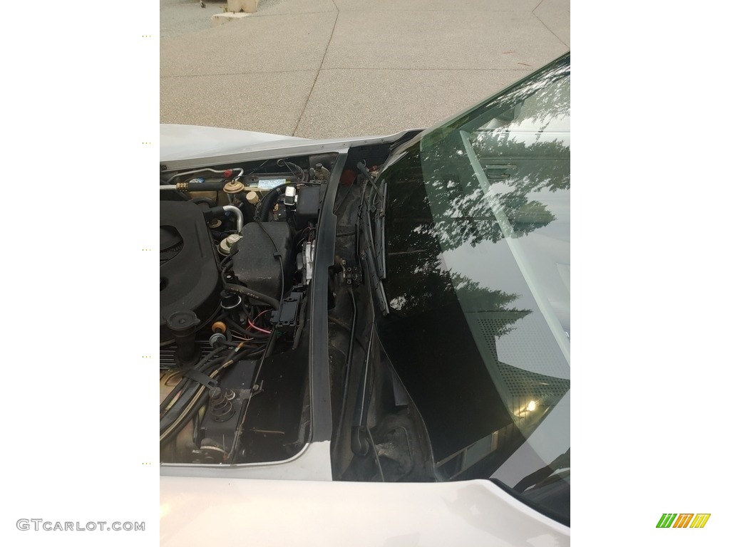 1982 Corvette Coupe - Silver / Silver Gray photo #25