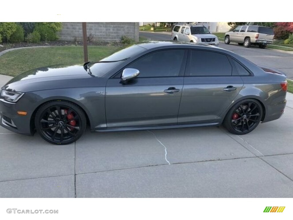 2018 S4 Premium Plus quattro Sedan - Daytona Gray Pearl / Black photo #1