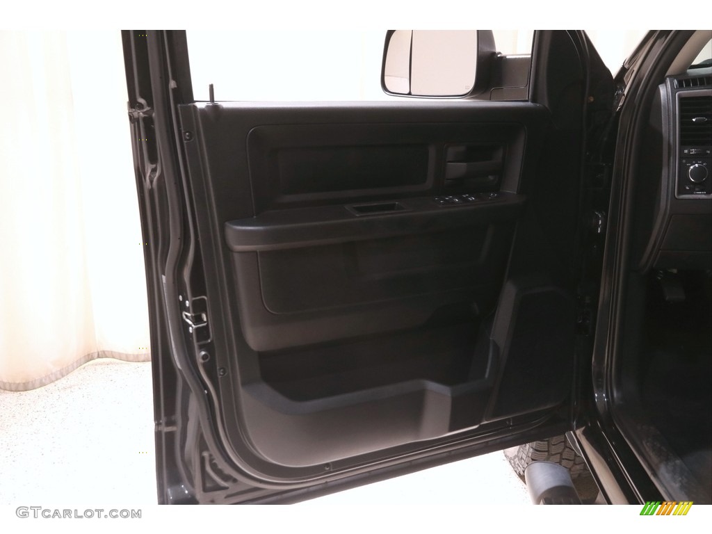2018 1500 Tradesman Crew Cab 4x4 - Brilliant Black Crystal Pearl / Black/Diesel Gray photo #4