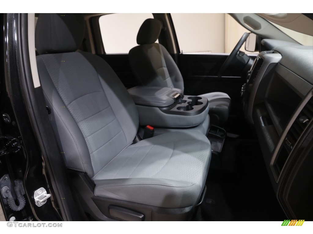2018 1500 Tradesman Crew Cab 4x4 - Brilliant Black Crystal Pearl / Black/Diesel Gray photo #17