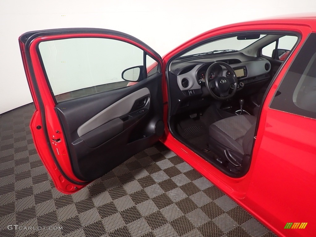 2015 Yaris 3-Door L - Absolutely Red / Black photo #19