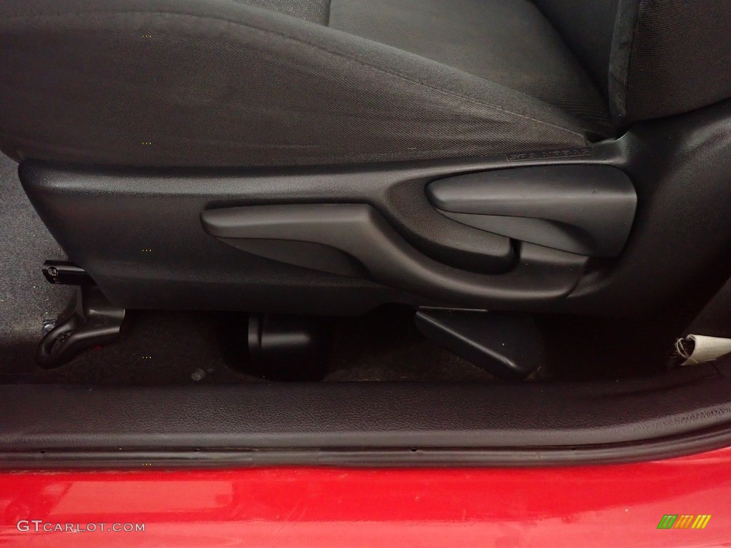 2015 Yaris 3-Door L - Absolutely Red / Black photo #22