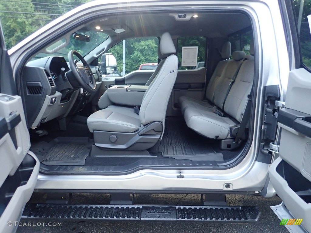 2020 F250 Super Duty XL SuperCab 4x4 - Iconic Silver / Medium Earth Gray photo #18