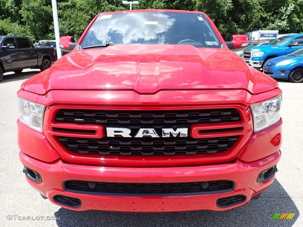 2022 1500 Big Horn Crew Cab 4x4 - Flame Red / Black photo #8