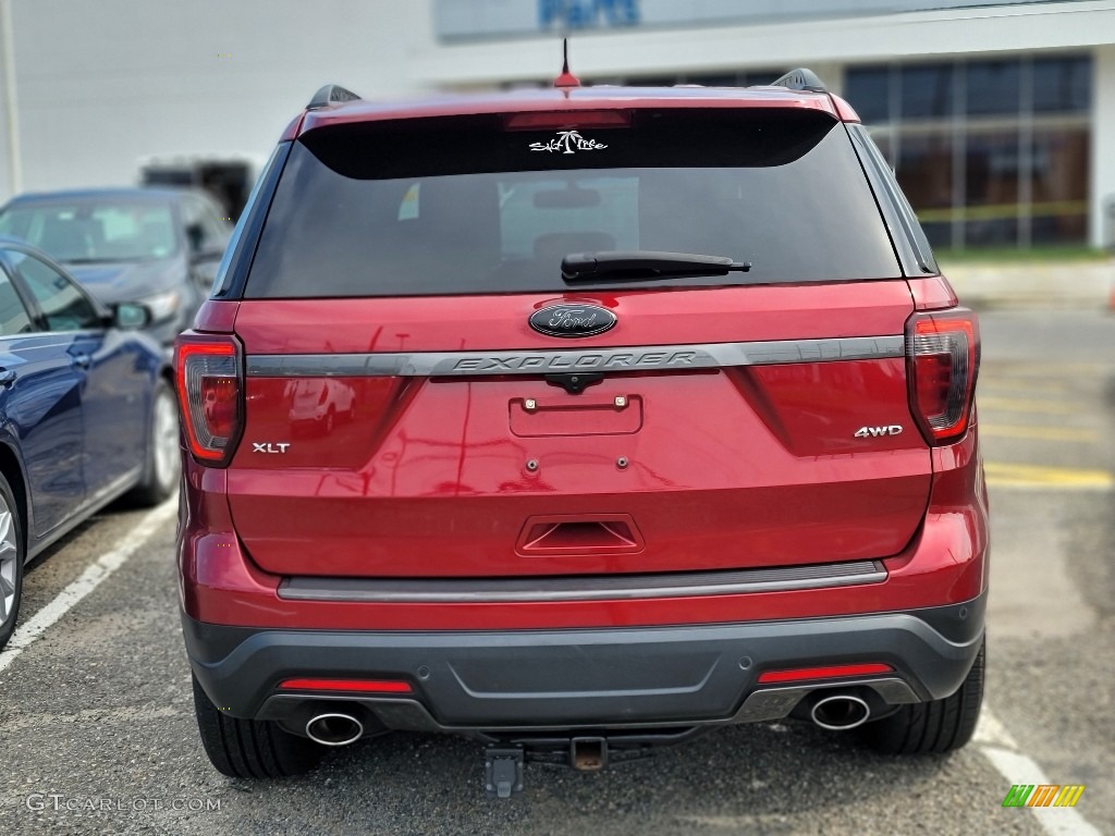 2018 Explorer XLT 4WD - Ruby Red / Ebony Black photo #8