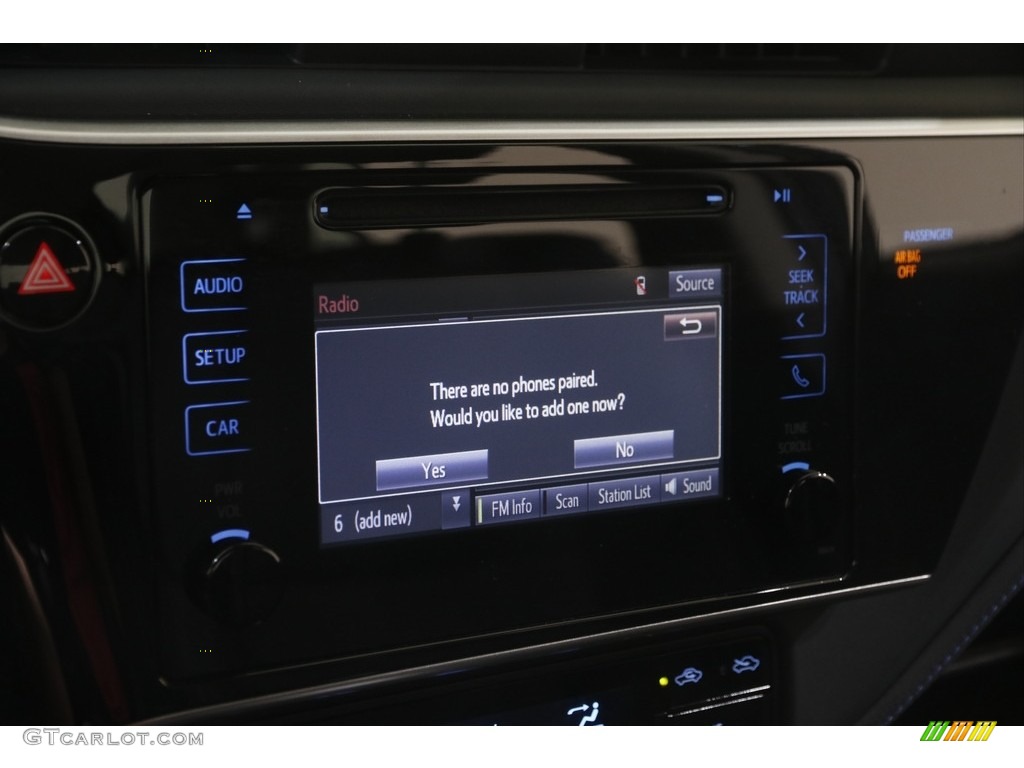 2018 Corolla SE - Galactic Aqua Mica / Black photo #11