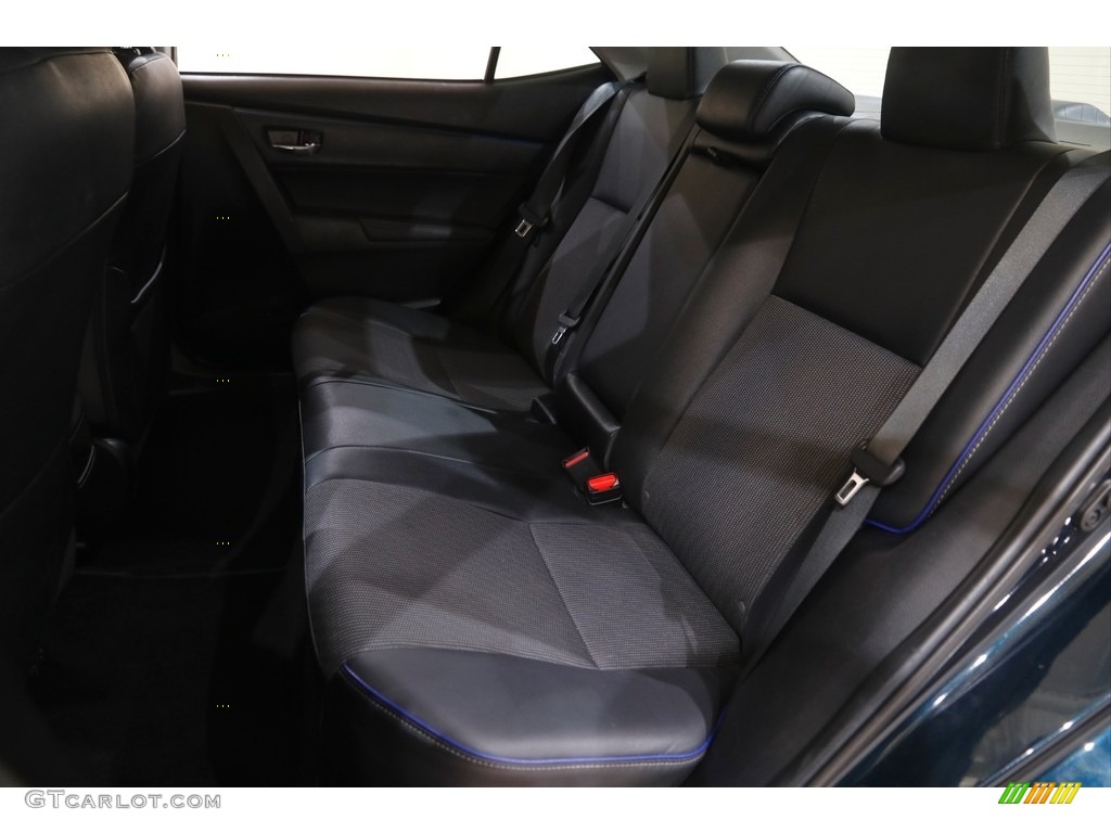 2018 Corolla SE - Galactic Aqua Mica / Black photo #17