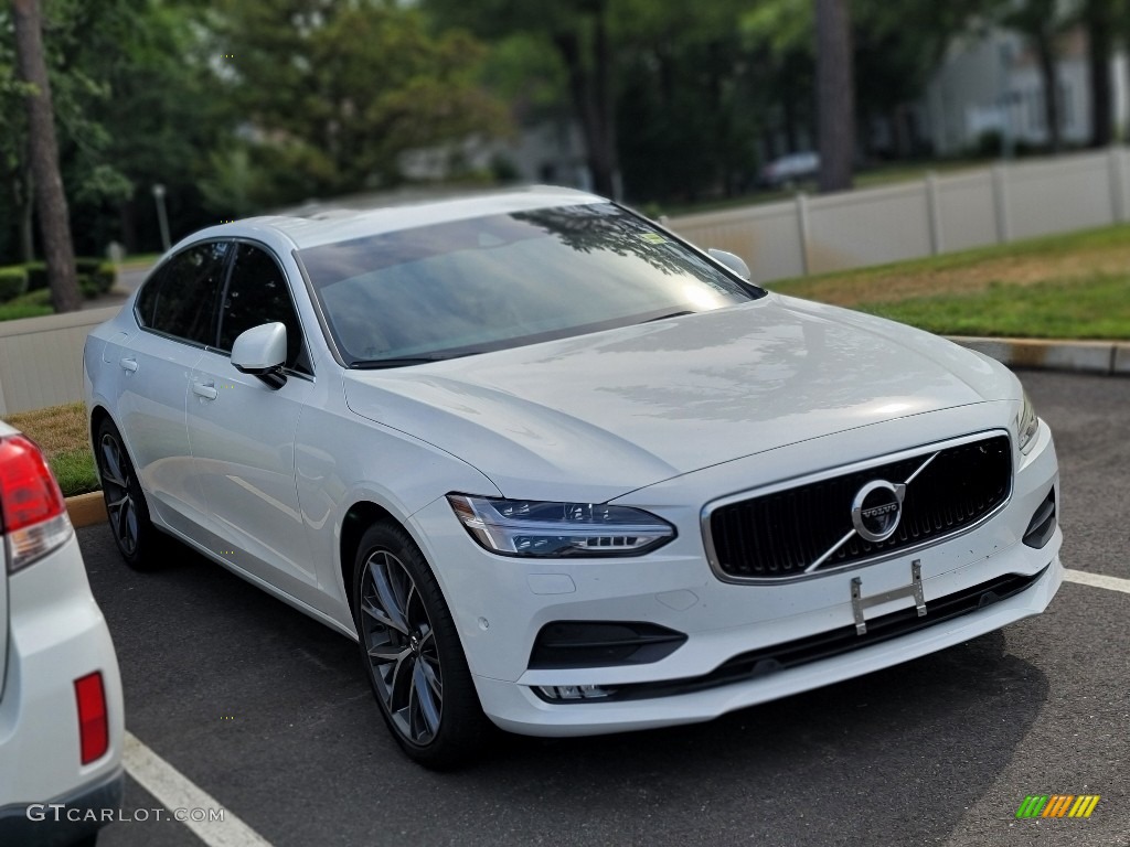 2018 S90 T5 AWD Momentum - Crystal White Pearl Metallic / Charcoal photo #3