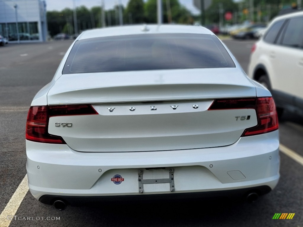 2018 S90 T5 AWD Momentum - Crystal White Pearl Metallic / Charcoal photo #6