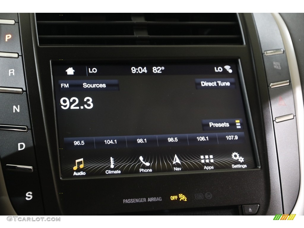 2019 Lincoln MKC Reserve AWD Controls Photo #144558076