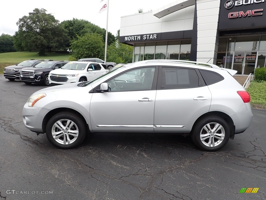 2013 Rogue SV AWD - Brilliant Silver / Black photo #2