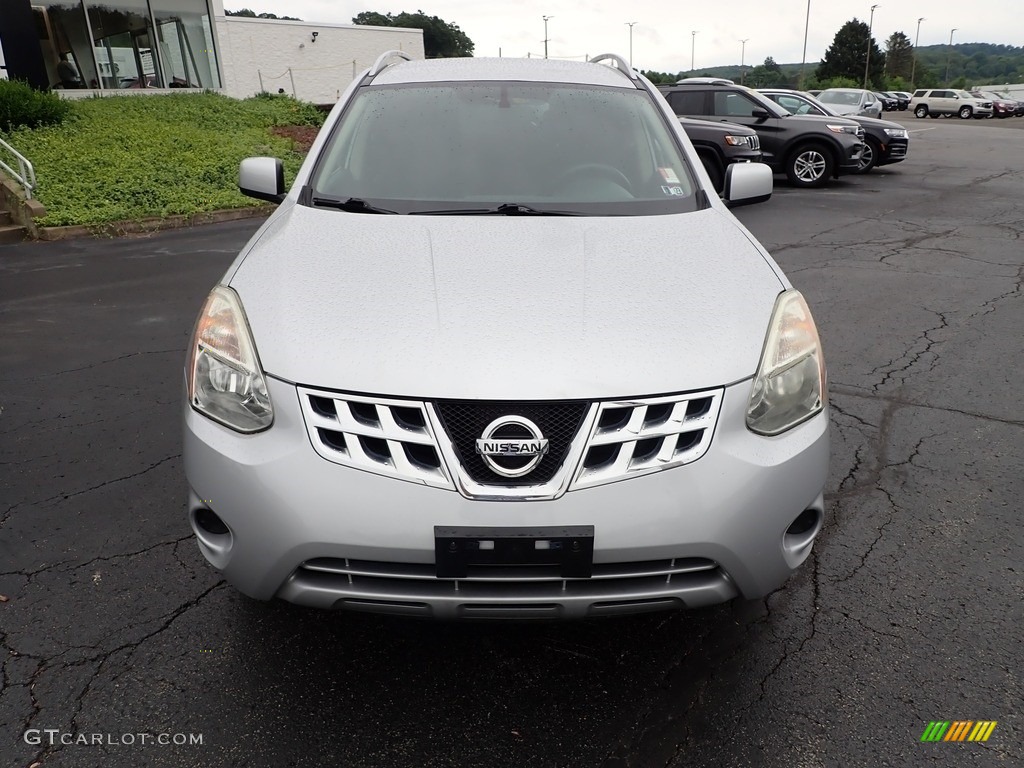 2013 Rogue SV AWD - Brilliant Silver / Black photo #11