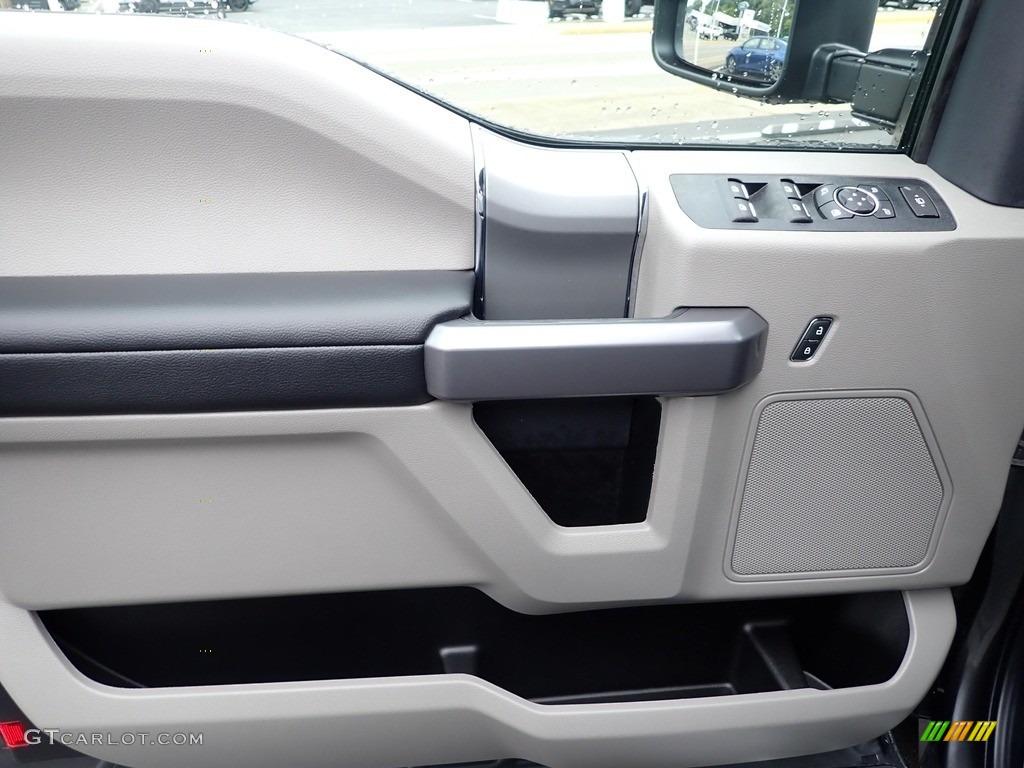 2022 Ford F250 Super Duty XLT SuperCab 4x4 Black Onyx Door Panel Photo #144563049