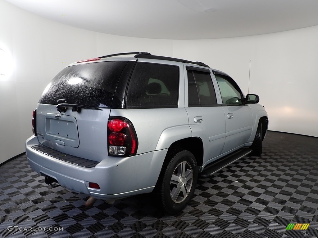 2007 TrailBlazer LT 4x4 - Graystone Metallic / Light Gray photo #8